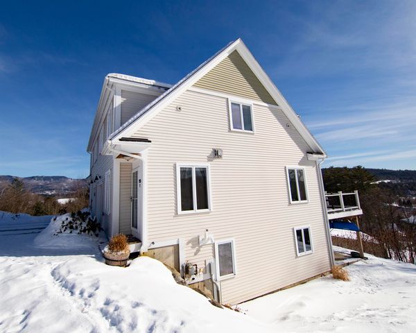 155 Crossroad C1, Waterbury, VT 05676