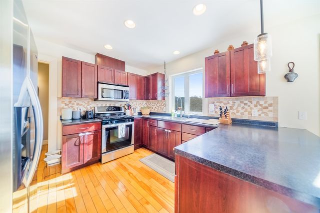 155 Crossroad C1, Waterbury, VT 05676