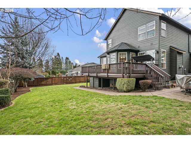 1401 RANIER Loop Nw, Salem, OR 97304