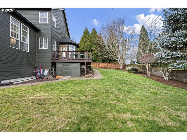 1401 RANIER Loop Nw, Salem, OR 97304