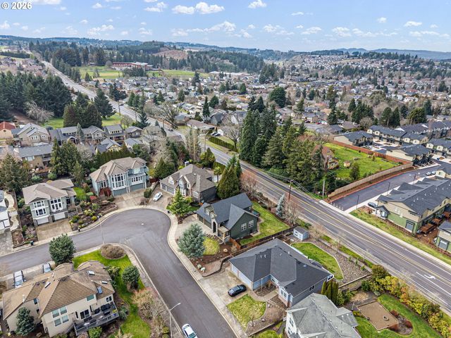 1401 RANIER Loop Nw, Salem, OR 97304