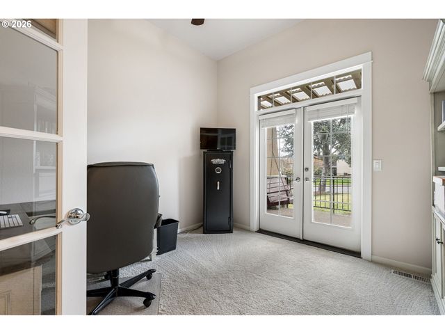 1401 RANIER Loop Nw, Salem, OR 97304