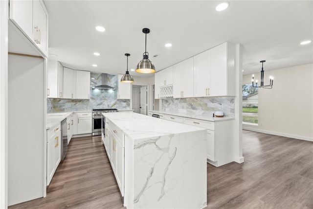 12551 Honeywood Trail, Houston, TX 77077