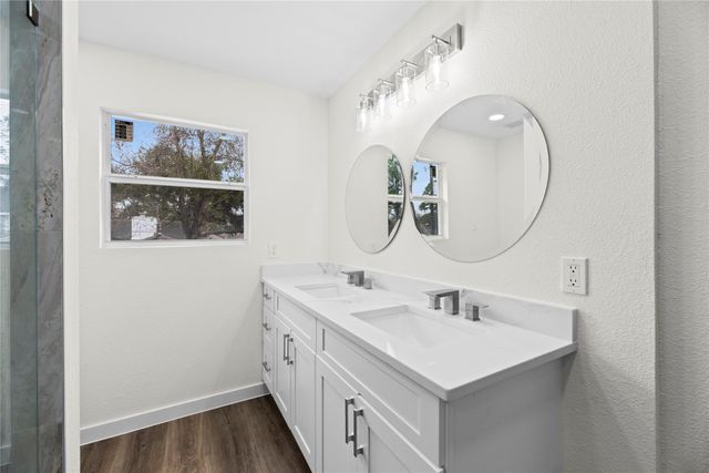 12551 Honeywood Trail, Houston, TX 77077