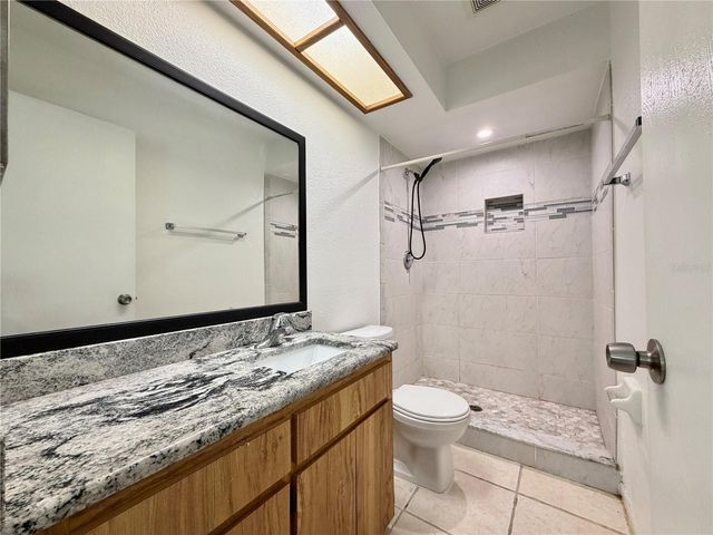 2761 62ND TERRACE N B, St Petersburg, FL 33702