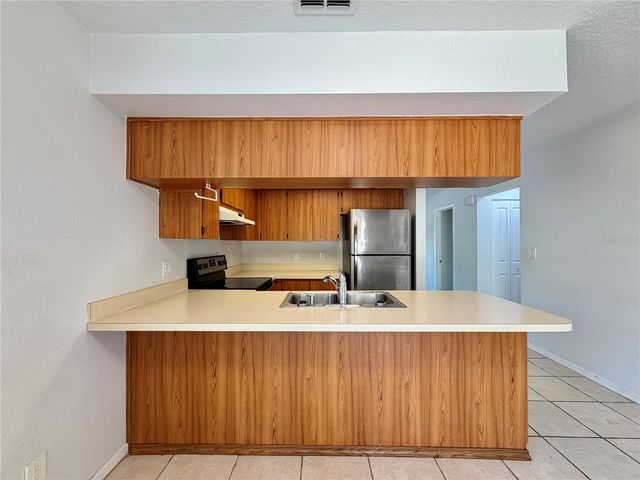 2761 62ND TERRACE N B, St Petersburg, FL 33702