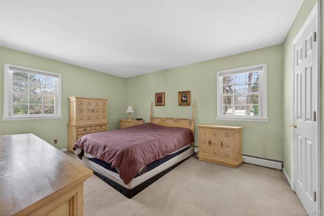 12 Spruce Court, Nanuet, NY 10954