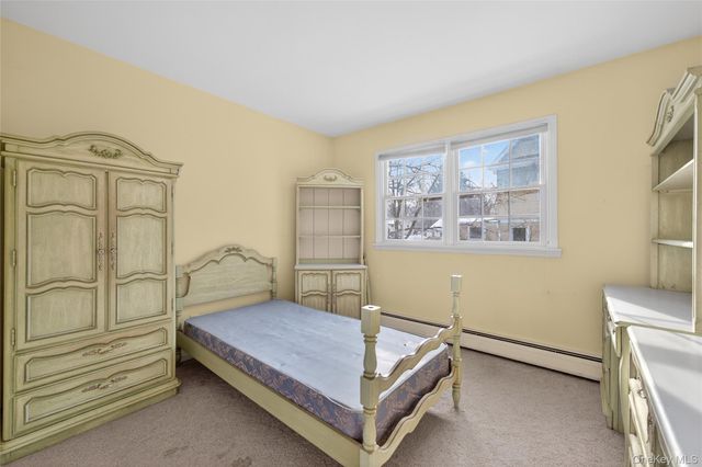 12 Spruce Court, Nanuet, NY 10954