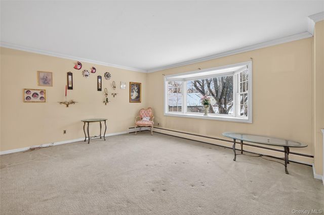 12 Spruce Court, Nanuet, NY 10954
