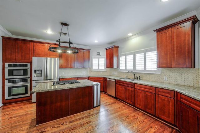 4218 Drake St B, Houston, TX 77005