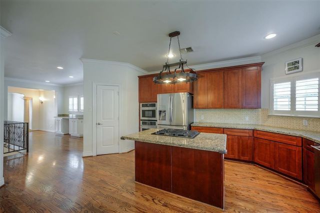 4218 Drake St B, Houston, TX 77005