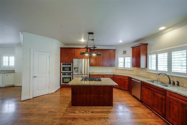 4218 Drake St B, Houston, TX 77005