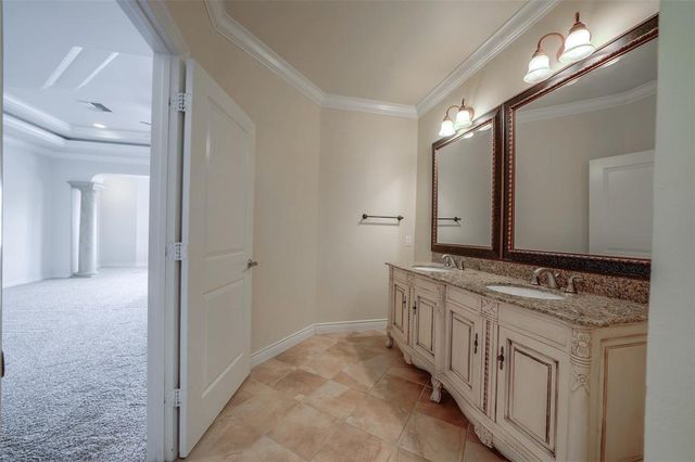 4218 Drake St B, Houston, TX 77005