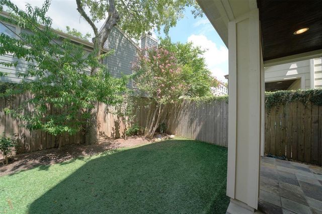 4218 Drake St B, Houston, TX 77005