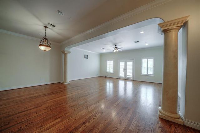 4218 Drake St B, Houston, TX 77005