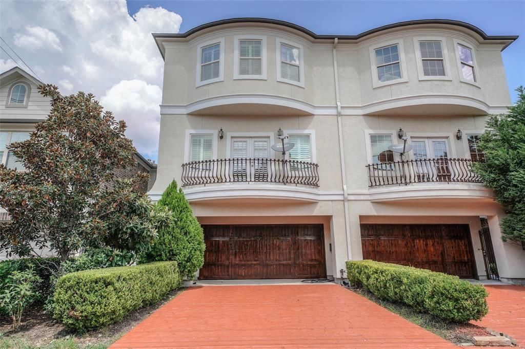 4218 Drake St B, Houston, TX 77005