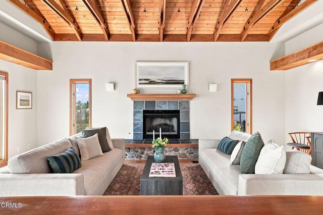 681 Buena Vista Street, Ventura, CA 93001