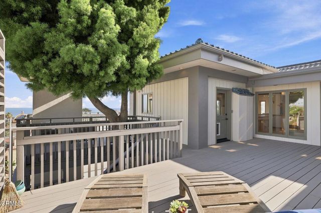 681 Buena Vista Street, Ventura, CA 93001