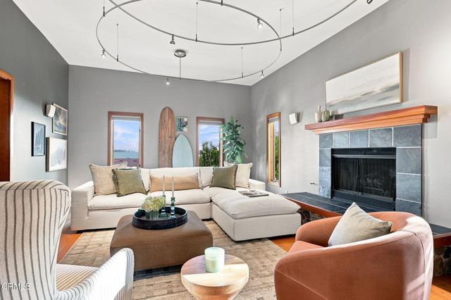 681 Buena Vista Street, Ventura, CA 93001