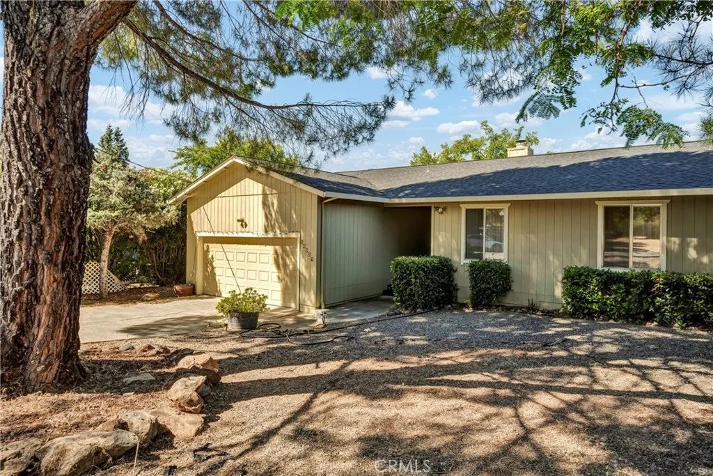 16927 Greenridge Road, Hidden Valley Lake, CA 95467