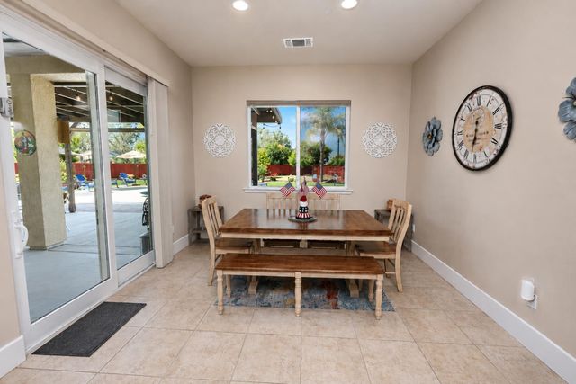 3741 N Mountain Hawk Court, Sanger, CA 93657