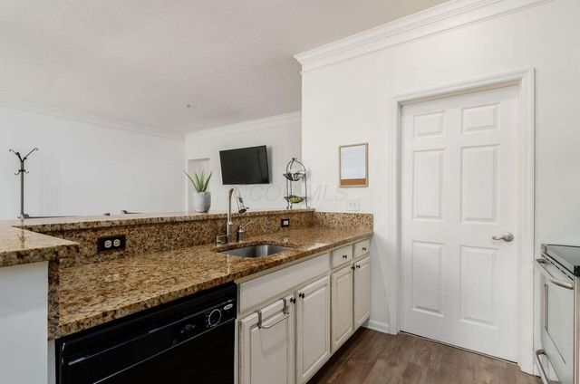 6065 Craughwell Lane, Dublin, OH 43017