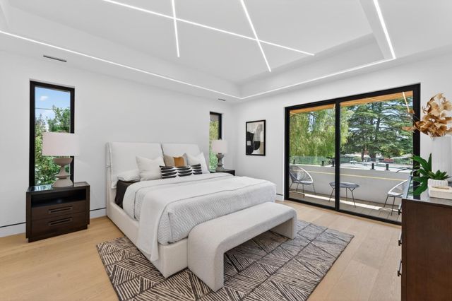 2338 Thompson Court, Mountain View, CA 94043