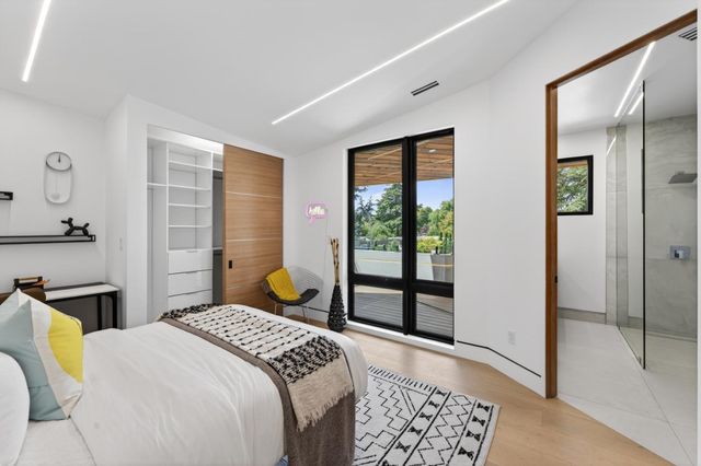 2338 Thompson Court, Mountain View, CA 94043