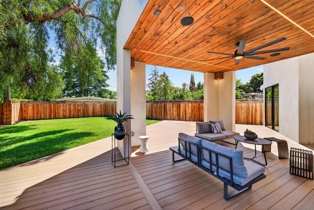 2338 Thompson Court, Mountain View, CA 94043