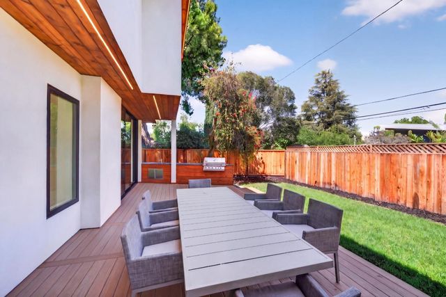2338 Thompson Court, Mountain View, CA 94043