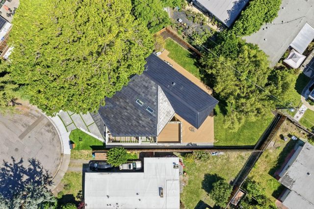 2338 Thompson Court, Mountain View, CA 94043