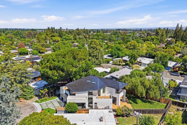 2338 Thompson Court, Mountain View, CA 94043
