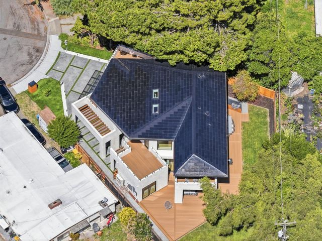 2338 Thompson Court, Mountain View, CA 94043