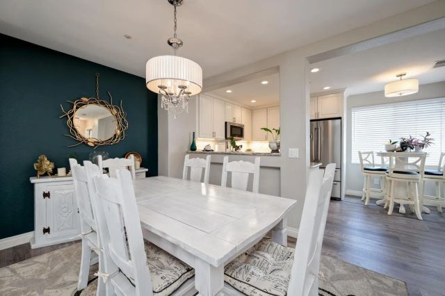 10260 Wateridge Circle 219, San Diego, CA 92121