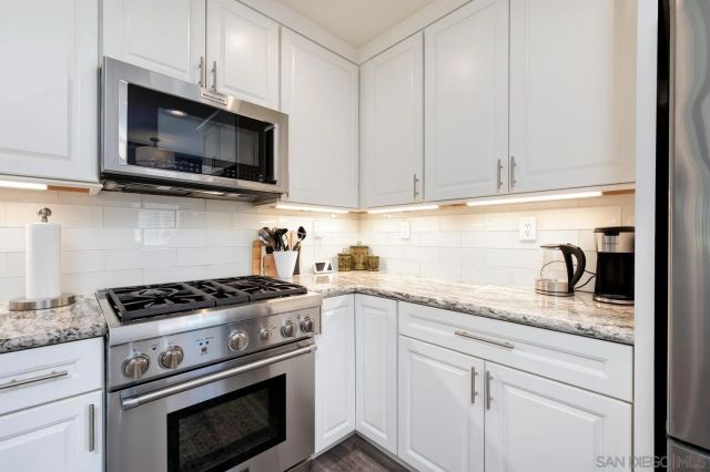 10260 Wateridge Circle 219, San Diego, CA 92121