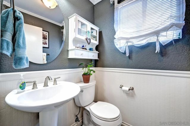 10260 Wateridge Circle 219, San Diego, CA 92121