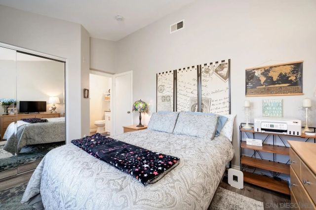 10260 Wateridge Circle 219, San Diego, CA 92121