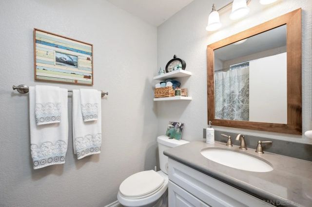10260 Wateridge Circle 219, San Diego, CA 92121