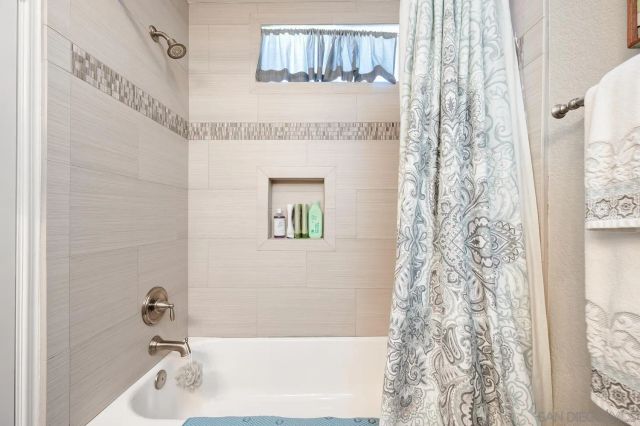 10260 Wateridge Circle 219, San Diego, CA 92121