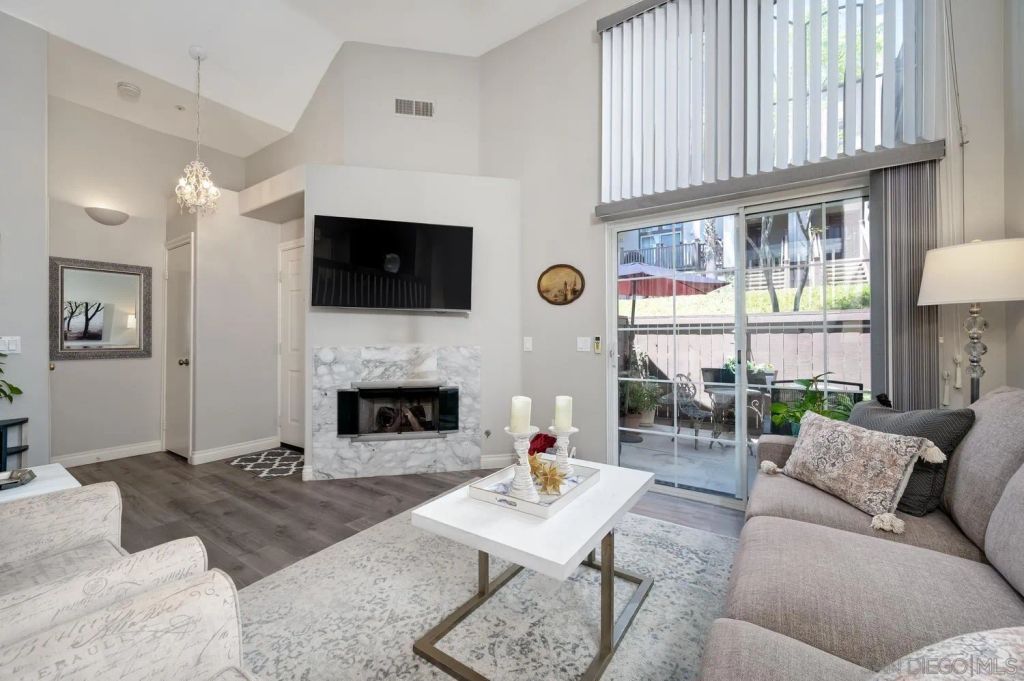 10260 Wateridge Circle 219, San Diego, CA 92121