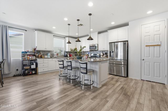 5101 W Avenue J5, Lancaster, CA 93536