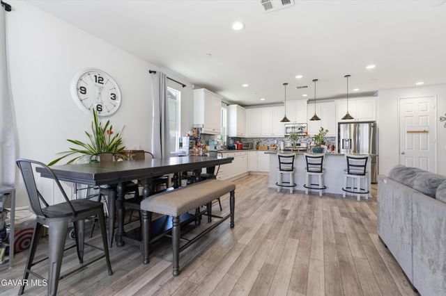 5101 W Avenue J5, Lancaster, CA 93536