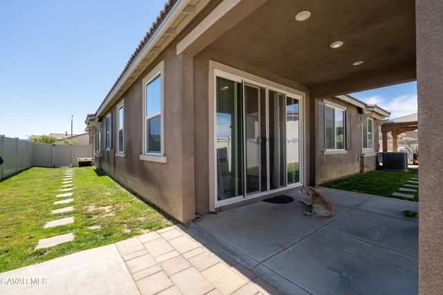 5101 W Avenue J5, Lancaster, CA 93536