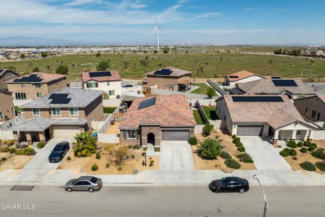 5101 W Avenue J5, Lancaster, CA 93536