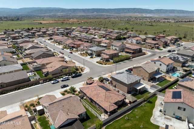 5101 W Avenue J5, Lancaster, CA 93536