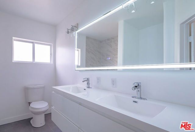 823 S Detroit Street 4, Los Angeles, CA 90036