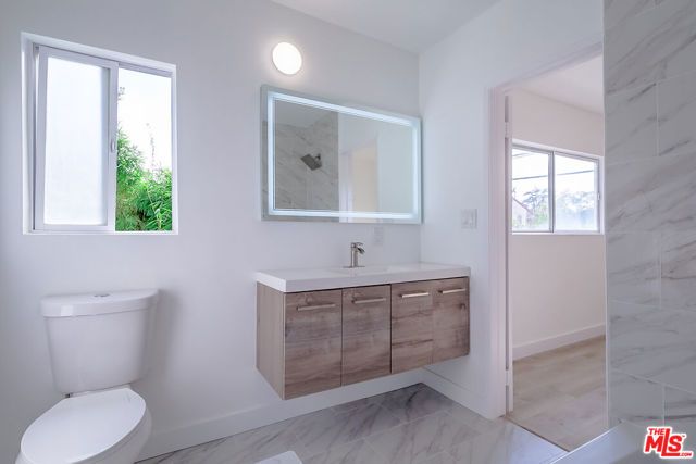 823 S Detroit Street 4, Los Angeles, CA 90036