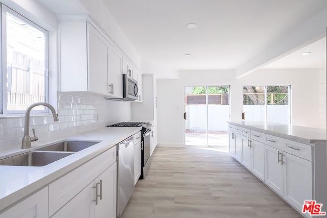 823 S Detroit Street 4, Los Angeles, CA 90036