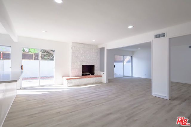 823 S Detroit Street 4, Los Angeles, CA 90036