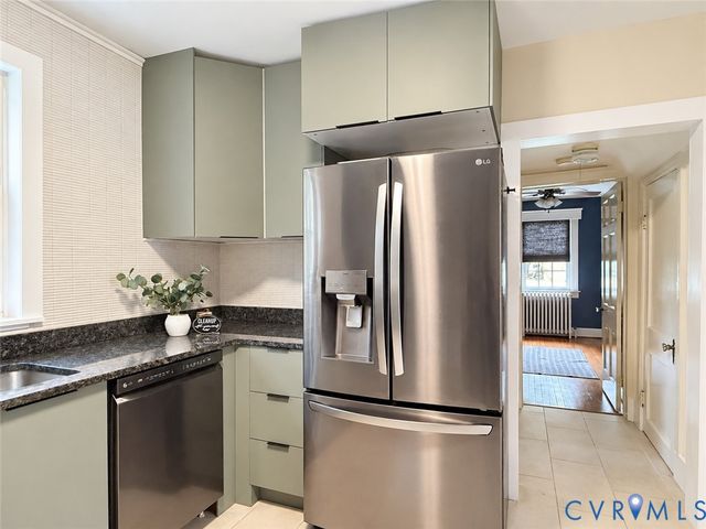 518 Central Ter, Hopewell, VA 23860